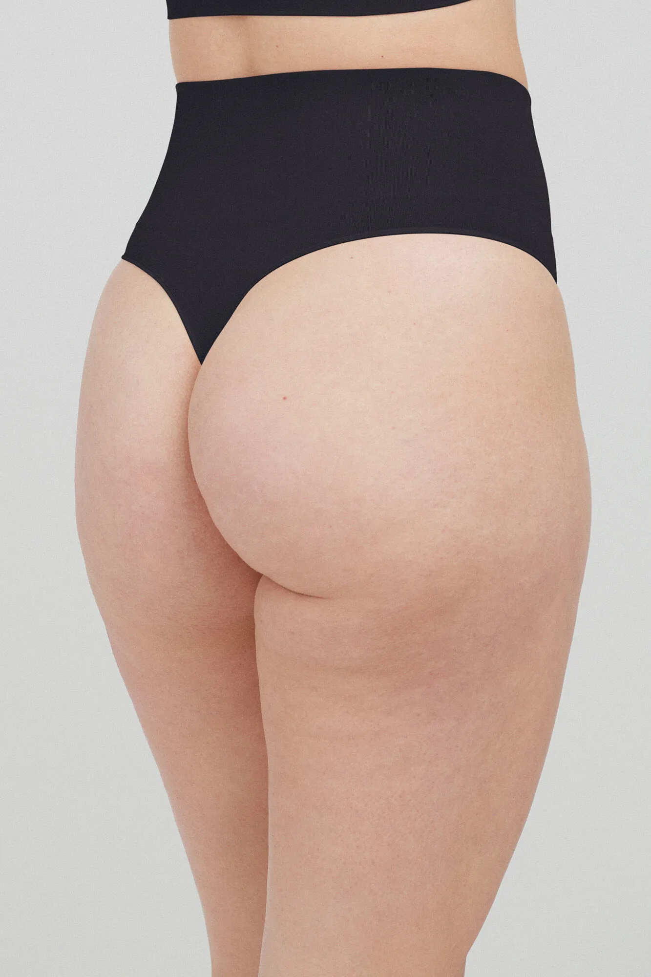 SPANX RECYCLED NYLON HIGHWAISTED SHAPING TANGA