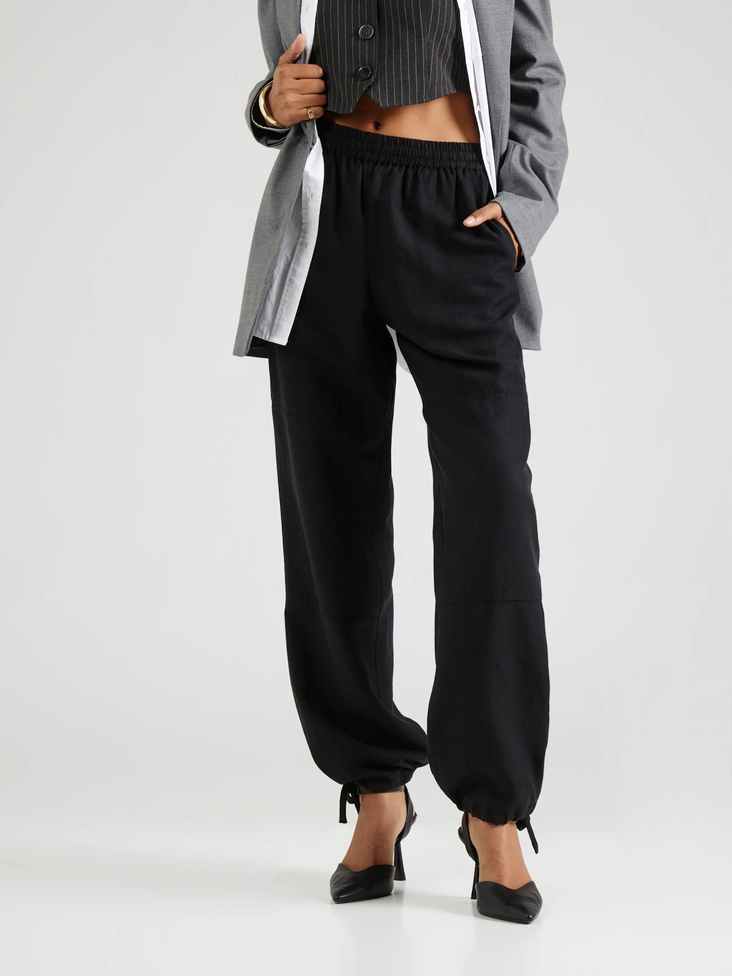 Black Tapered Pants 'Sagira' by Samsøe Samsøe