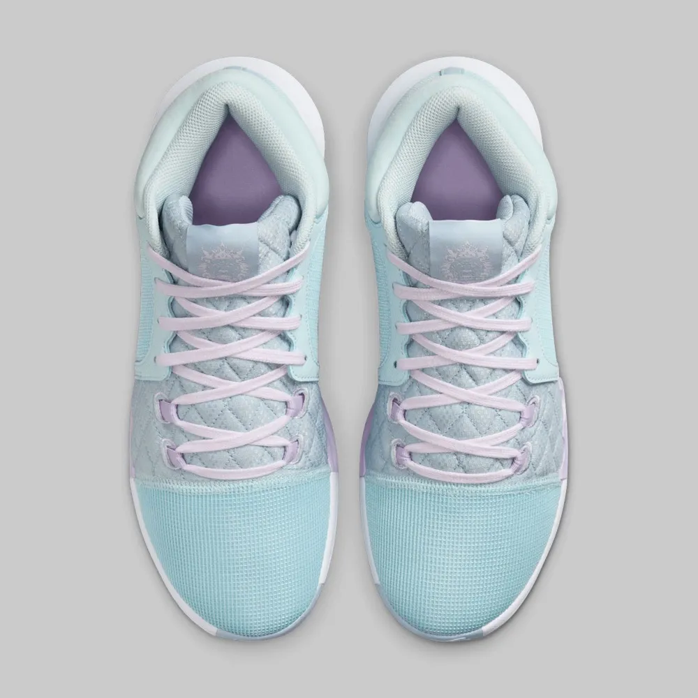 Nike LeBron Witness 8 Men's Tennis Shoes