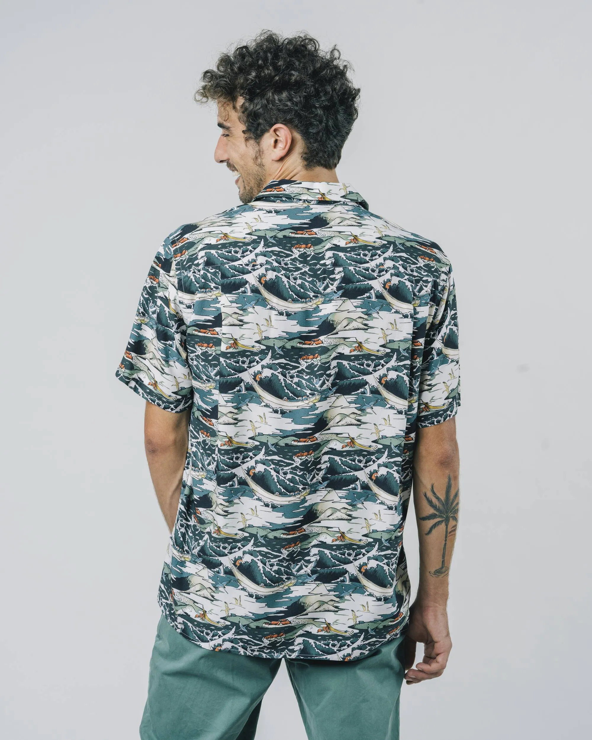 TIDE SHIRT BECOMES OCEANINSPIRED SHIRT