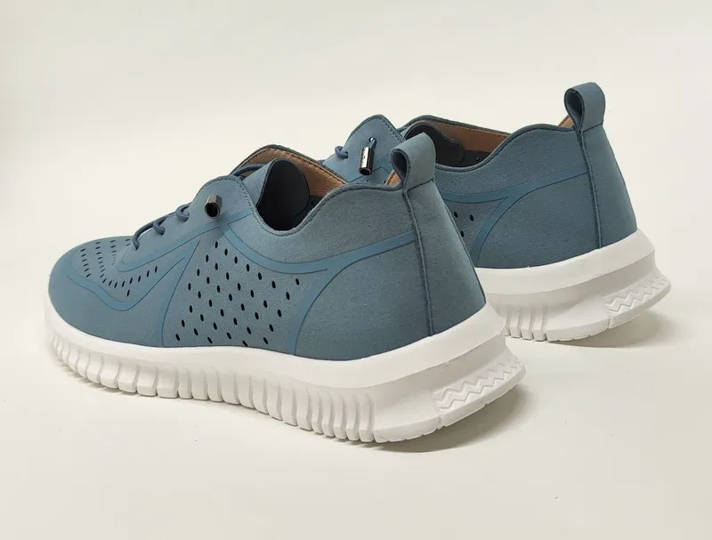 Tiziana 9456 vegan leather navy sneakers.