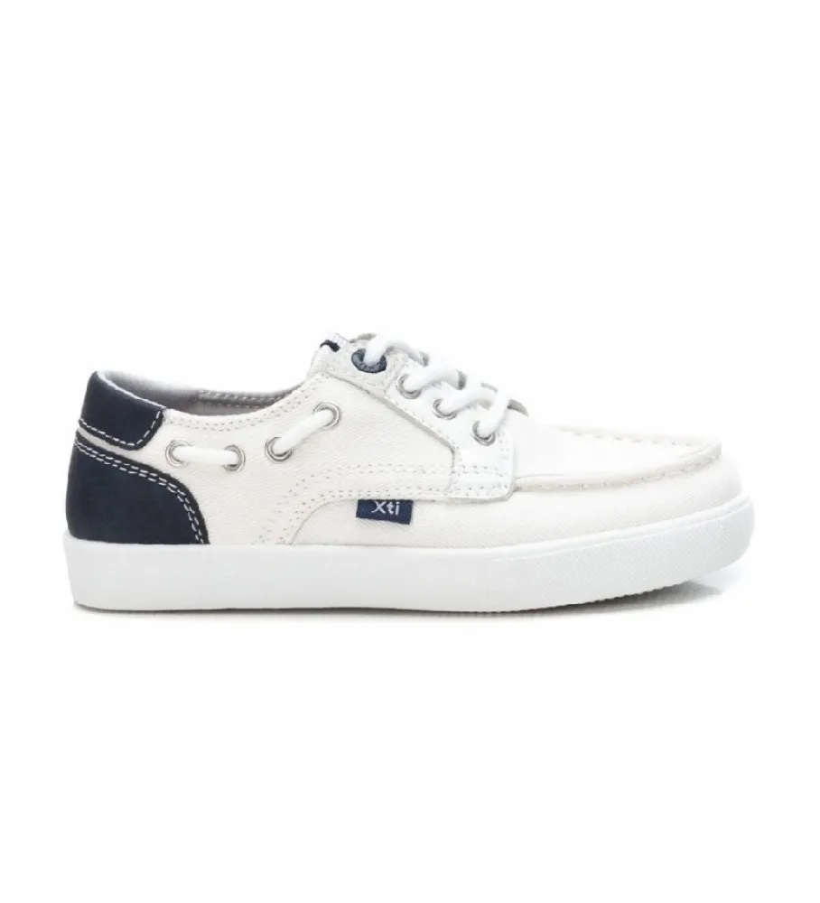 White 057952 shoes.