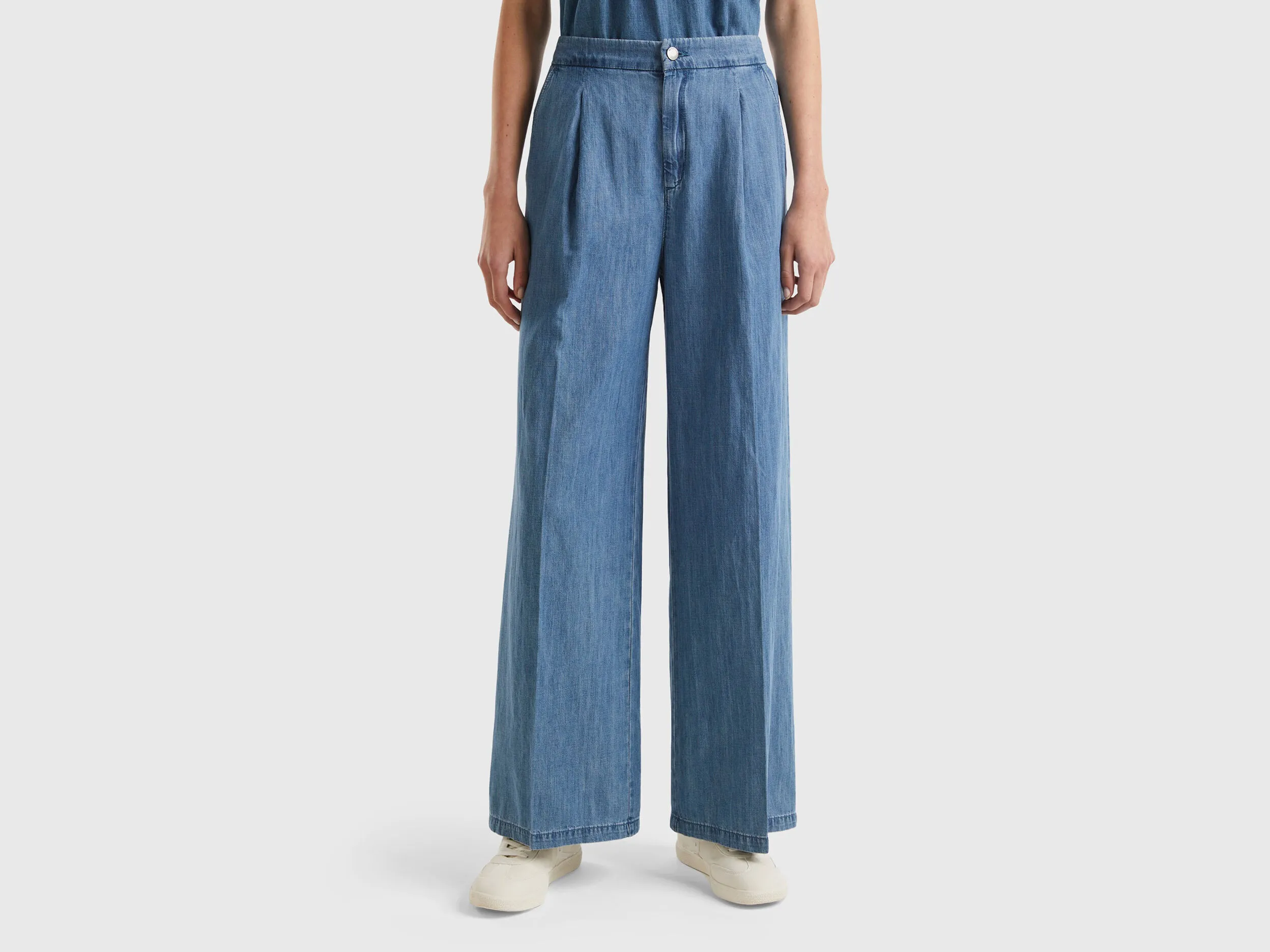 Wide jeans