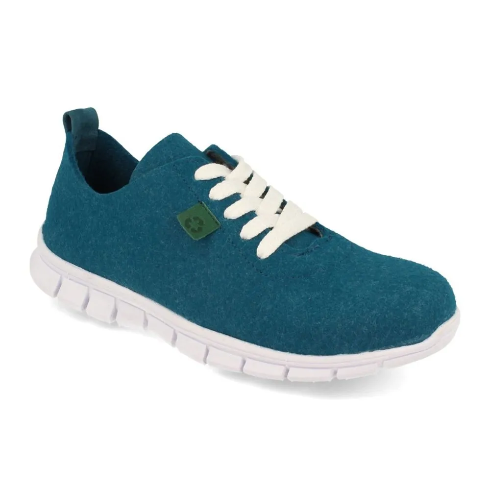 ECOFRIENDLY WOMEN'S SNEAKERS MADE WITH 100% RECYCLED AND ECOFRIENDLY MATERIALS. DURABLE