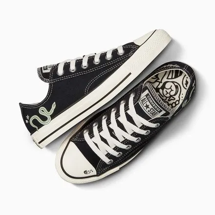 Chuck Taylor All Star Artful Grunge Women's Sneakers