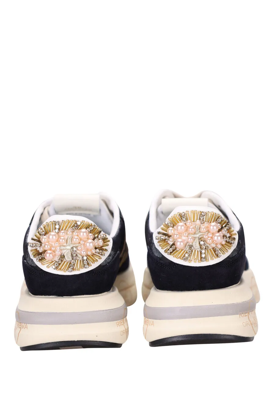 Black Sneakers Grey Detail Cassie 7000